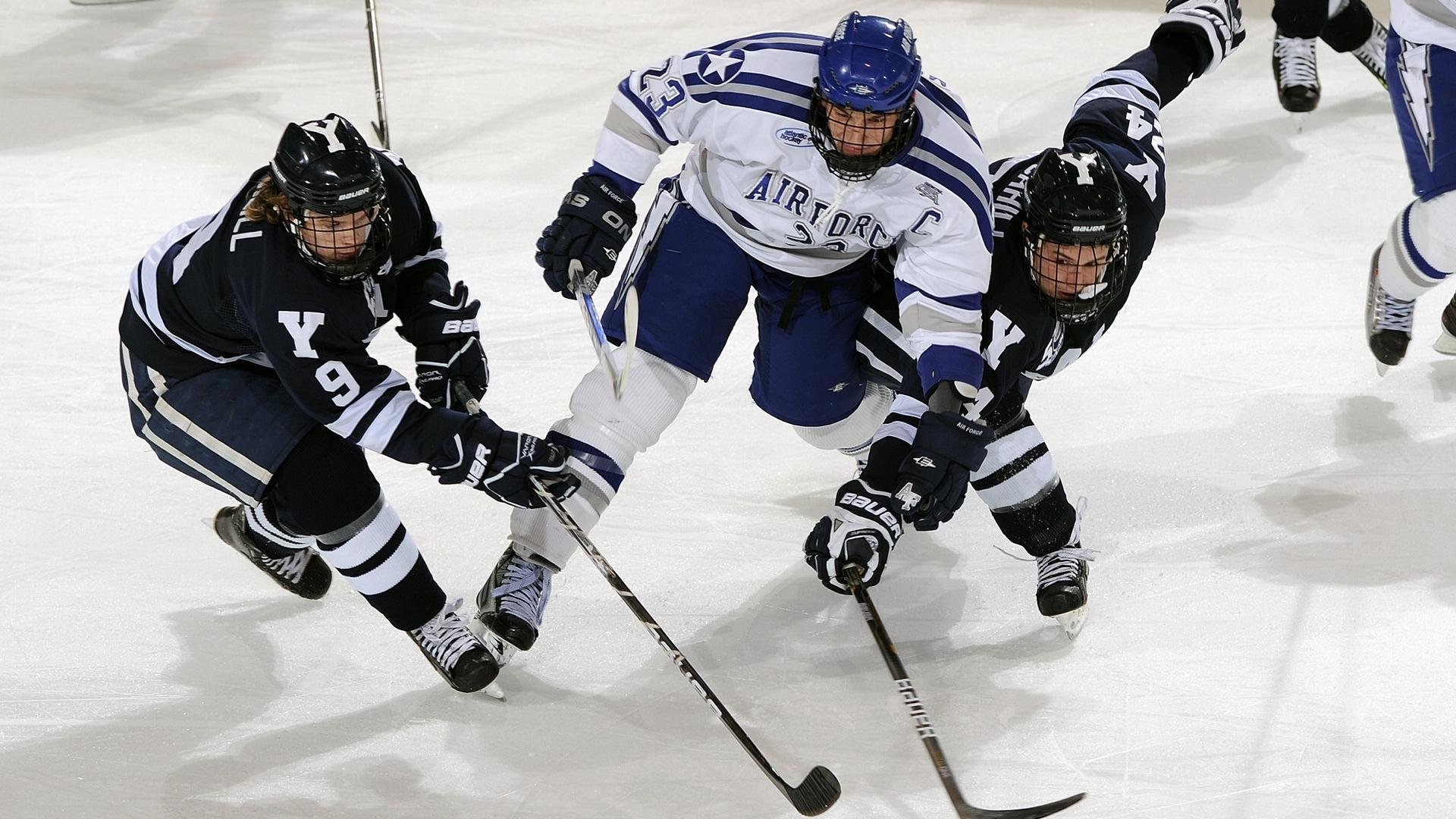 李娜登台分享如何坚持自我道路